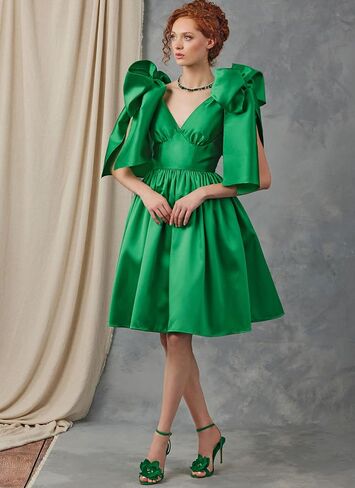 Vogue V2048U5 Misses' Special Occasion Evening Dress Sewing Pattern Packet, Design Code V2048, Sizes 16-18-20-22-24 in Saudi Arabia