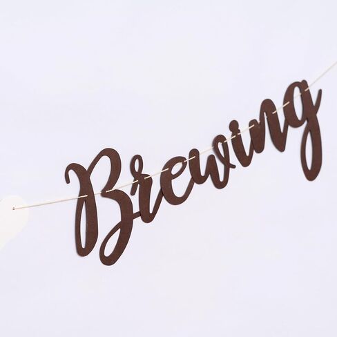 لافتة Love Is Brewing - حروف بنية، أنماط على شكل قلب، ديكور مشهد رومانسي لعروس الزفاف أو عيد الحب، يمكن استخدامها أيضًا لتزيين أجواء المقهى والمخبز (الحب هو التخمير) in Kuwait