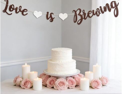 لافتة Love Is Brewing - حروف بنية، أنماط على شكل قلب، ديكور مشهد رومانسي لعروس الزفاف أو عيد الحب، يمكن استخدامها أيضًا لتزيين أجواء المقهى والمخبز (الحب هو التخمير) in Kuwait