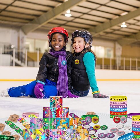 268 قطعة من مستلزمات حفلات التزلج على الجليد مستلزمات حفلات أعياد الميلاد لموسيقى الهيب هوب ديسكو 80s 90s ديكورات الحفلات in Kuwait