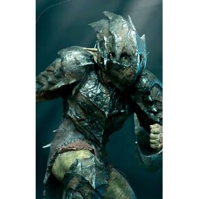 استوديوهات الحديد - سيد الخواتم - مقياس فني 1/10 - تمثال الأورك المدرع in Kuwait