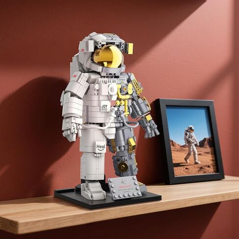 مجموعات مكعبات بناء رائد الفضاء من JMBricklayer للبالغين، 1008 قطعة من ألعاب رائد الفضاء مع حامل عرض، لعبة العلوم الجذعية 70131، ديكور المنزل أو المكتب، هدايا رائعة للأطفال من عمر 8 إلى 14 عامًا للأولاد والبنات in Saudi Arabia