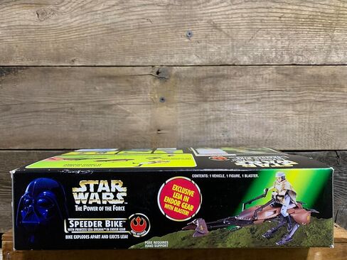 Star Wars - Power of the Force - Speeder Bike with Princess Leia Organa in Endor Gear in Saudi Arabia