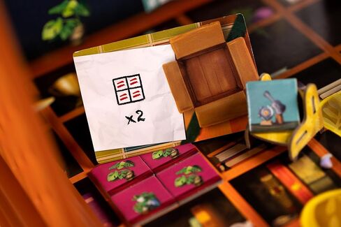 لعبة My Shelfie Board - قم بتنظيم رفك واعرض كنوزك! لعبة استراتيجية، لعبة عائلية ممتعة للأطفال والكبار، للأعمار من 8 سنوات فما فوق، 2-4 لاعبين، وقت لعب لمدة 30 دقيقة، من إنتاج شركة Lucky Duck Games in Kuwait