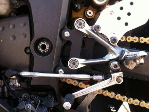 Ninja ZX6 ZX6R ZX 636 2005-2021 Rearsets Riser Plates in Saudi Arabia