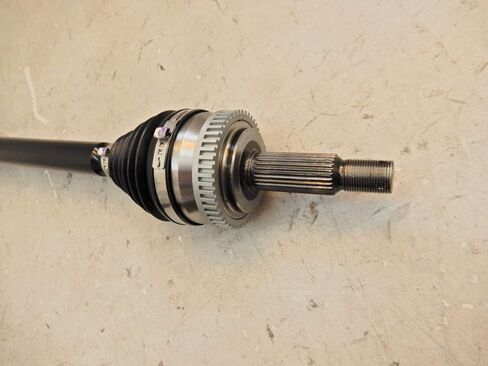 Genuine Hyundai 49501-3Q360 CV Joint Assembly, Right in Saudi Arabia