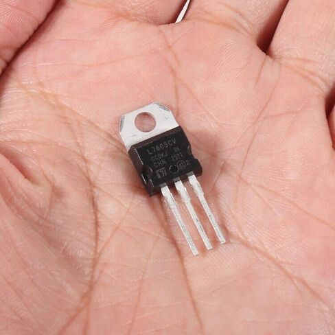 50 قطعة L7805 L7805CV IC منظم الجهد الإيجابي 5 فولت 1.5A الدوائر المتكاملة L7805 منظم الجهد الخطي الناتج 5 فولت 1.5A in Kuwait