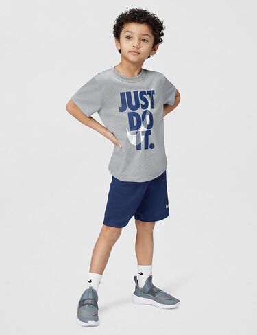 طقم ملابس Nike Dri-FIT Just Do It للأولاد مكون من قطعتين وشورت شبكي in Kuwait