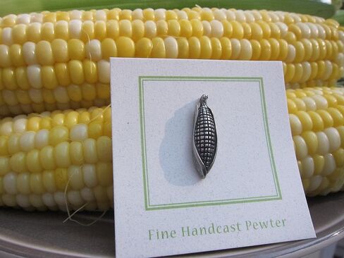 Jim Clift Design Corn Lapel Pin in Saudi Arabia