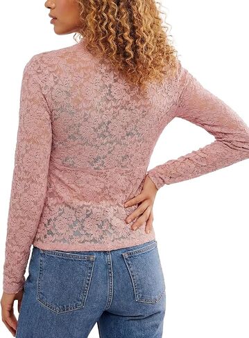 بلوزة نسائية دانتيل بأكمام طويلة ورقبة على شكل حرف V عميقة وشفافة بقصة ضيقة وأزهار لطيفة للخروج in Saudi Arabia