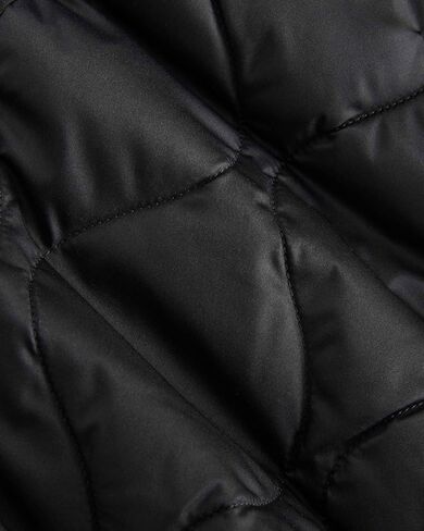 Everlane ReNew Quilted Vest in Saudi Arabia