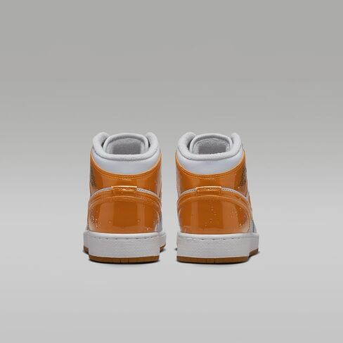 Air Jordan 1 Mid SE Big Kids' Shoes (FN9053-018, Football Grey/Pine Green/White/Orange Peel) Size 4 in Saudi Arabia