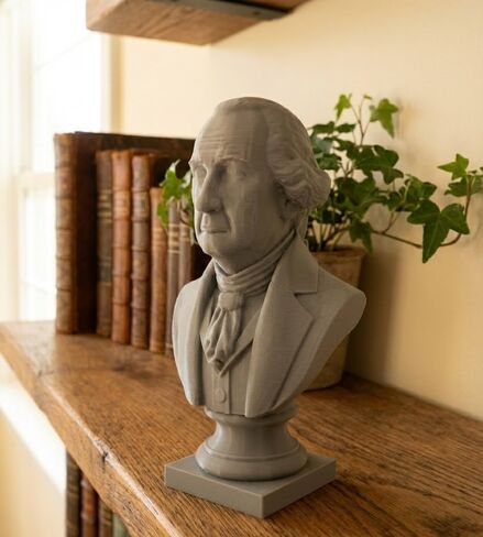 George Washington Head Statue | Durable Grey Plastic Historical Bust | Classic American President Sculpture for Desk, Shelf, Classroom, or Library Decor in Saudi Arabia