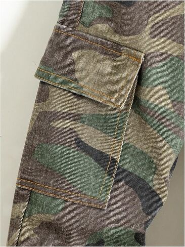 WDIRARA Boy's Camo Cargo Jeans Streetwear Straight Leg Denim Pants with Flap Pockets in Saudi Arabia
