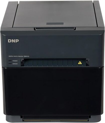 DNP QW410 طابعة صبغ التسامي مقاس 4.5 بوصة، 300 × 300 نقطة لكل بوصة، 190 طباعة 4 × 6 بوصة في الساعة - حزمة مع وسائط الطابعة DNP QW410، 4.5 × 8 in Kuwait
