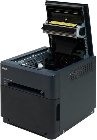 DNP QW410 طابعة صبغ التسامي مقاس 4.5 بوصة، 300 × 300 نقطة لكل بوصة، 190 طباعة 4 × 6 بوصة في الساعة - حزمة مع وسائط الطابعة DNP QW410، 4.5 × 8 in Kuwait