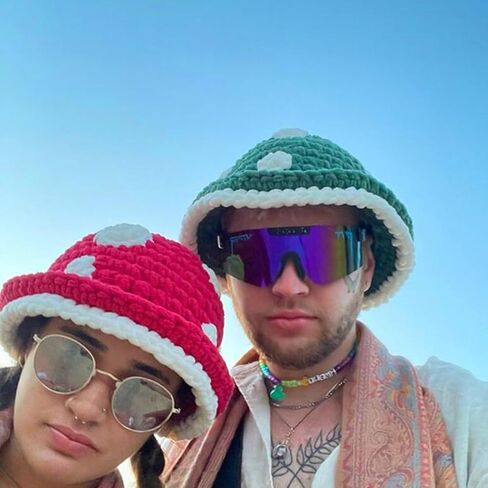 قبعة متماسكة قبعة بحافة للنساء مضحك الفطر قبعة أنيقة الكروشيه الشتاء قبعة موضة صياد قبعة الأطفال زي أغطية الرأس in Kuwait