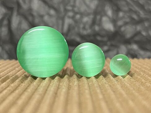 PAIR of Beautiful Green Cat Eye Double Flare Stone Plugs - Gauges - Body Jewelry in Saudi Arabia