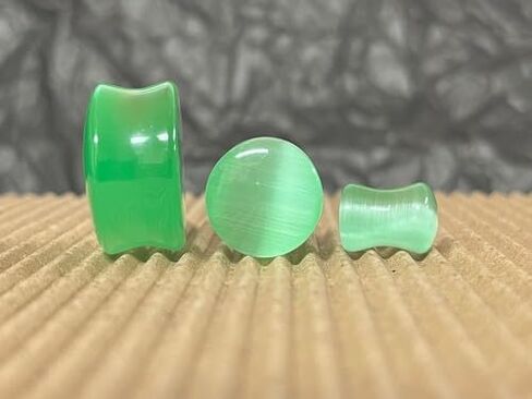 PAIR of Beautiful Green Cat Eye Double Flare Stone Plugs - Gauges - Body Jewelry in Saudi Arabia