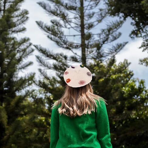 قبعة VALICLUD من الصوف على شكل زهرة، قبعة صغيرة للرسام الدافئ، قبعة صوف للخريف والشتاء مع زخرفة الأزهار، قبعة الفنان باللون البيج الناعم in Kuwait