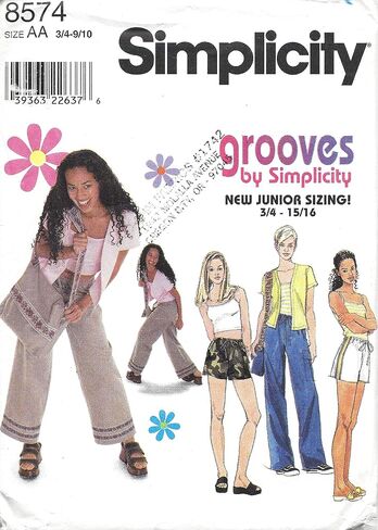 Simplicity Grooves Pattern 8574 Juniors Pants، شورت، حقيبة، سترة صوفية متماسكة، مقاسات تانك توب 3-10 in Saudi Arabia