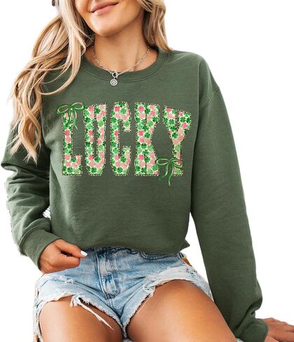 سويت شيرت Lucky St. Patrick's Day - فتحة رقبة دائرية مزخرفة بأحرف شامروك - بلوفر احتفالي أخضر - تصميم لطيف على شكل فيونكة البرسيم in Kuwait