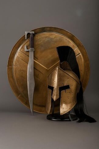 Battle Damage Spartan Helmet with Shield 300 King Leonidas Full Costume, Spartan Muscle Armor Costume King Leonidas in Saudi Arabia