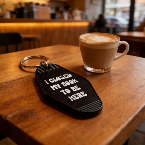 Book Lover Motel Keyhain Book Lovers Gifts Bookish Keychain Reader هدايا سلسلة المفاتيح in Kuwait