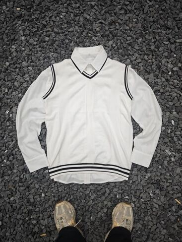 Men's Striped Cable Knit Sweater Vest V Neck Sleeveless Casual School Sweater Tops in Saudi Arabia