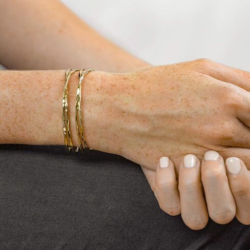 وسوار جميل من الأسلاك النحاسية المطلية بالذهب أو الفضة عيار 14 قيراط - سوار بوهو مطروق يدويًا in Kuwait