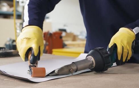 أسطوانة درز TPO وPVC وEPDM - أسطوانة رئيسية من السيليكون مع أسطوانة Penny بتفاصيل نحاسية، ومقبض خشبي مريح، وأداة درز السقف أحادية الطبقة in Kuwait