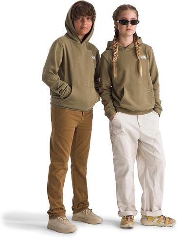 بلوفر بغطاء للرأس Evolution Emb للجنسين من The North Face - سويت شيرت بغطاء للرأس للأولاد والبنات، جيب الكنغر in Saudi Arabia