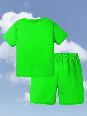 Green Soccer Outfit for Team Sports, Short Sleeve T-Shirt and Shorts Set for Sports Training and Casual Wear in Saudi Arabia