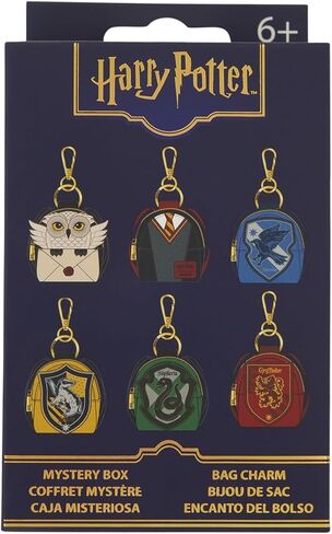 حقيبة ظهر صغيرة غامضة من Loungefly Harry Potter Hogwarts™ مع سلسلة مفاتيح ساحرة in Saudi Arabia