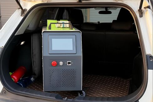 1700W Handheld Laser Cleaning Machine, 220V Air-Cooled Portable Mobile Cleaner with Dual Wobble Head for Industrial Rust Paint Oxide Removal in Saudi Arabia
