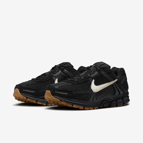 حذاء Nike Zoom Vomero 5 للرجال (أسود/أوف نوير/كتان/حليب جوز الهند) in Saudi Arabia