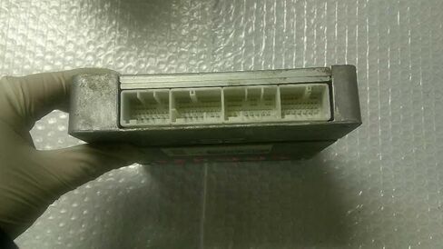وحدة التحكم ECM للمحرك تناسب 03-04 متوافقة مع Toyota Echo 89661-5C240 896615C240 in Kuwait