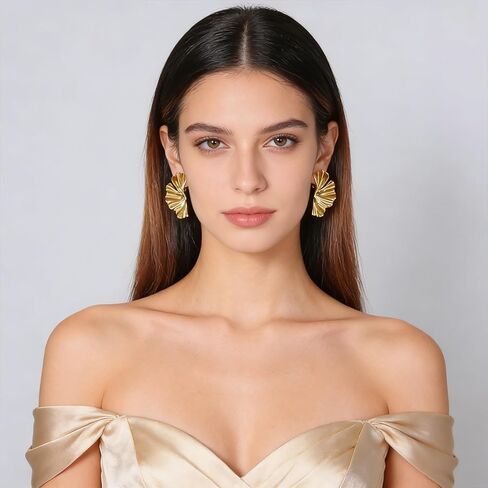 Gold Clip on Earrings for Women Chunky Statement Earrings Vintage Ginkgo Leaf Flower Non Pierced Earrings Fashion 18k Gold Plated Jewelry Gift in Saudi Arabia
