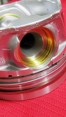 مجموعة المكابس متوافقة مع 6.6L Duramax LMM LBZ LLY 2006-2010 مجموعة اليمين واليسار مع حلقات مجموعة الحجم القياسي in Saudi Arabia