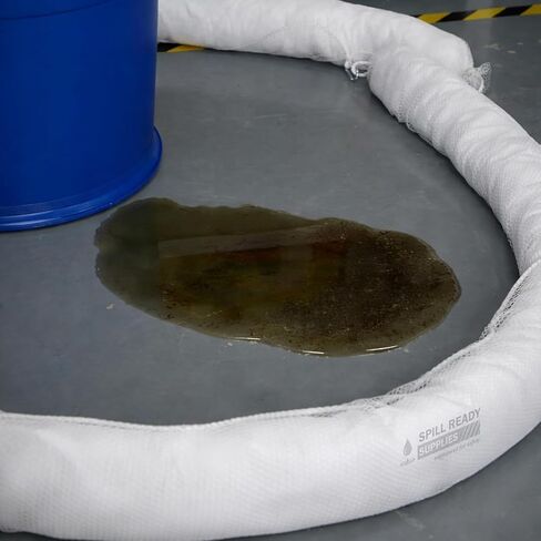 زيت جاهز للانسكاب فقط ذراع ماصة مقاس 5 بوصات × 10 بوصات (4 عبوات) - كارهة للماء، تمتص ما يصل إلى 11 جالونًا لكل ذراع ذراع ماصة قابلة للربط لاحتواء انسكاب الزيت والوقود على الماء/الأرض - جوارب ماصة - أبيض in Kuwait