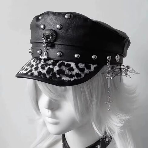 قبعات موزع الصحف للنساء، قبعة بيبر بوي y2k ليوبارد القوطي، قبعة مسطحة من جلد الفهد، إكسسوارات بانك عصرية، أشياء إيمو in Kuwait