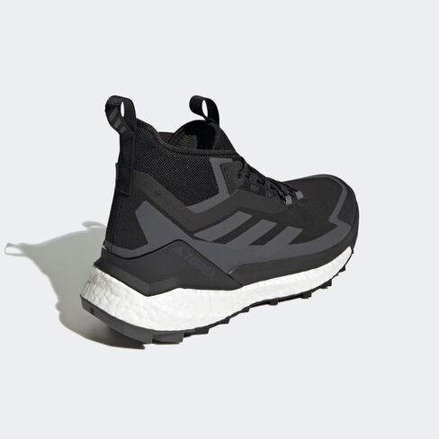 حذاء الجري Ultraboost 21 للسيدات من أديداس in Kuwait