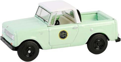 Greenlight Collectibles 43035-A 1:64 Scale Hot Pursuit Special Edition - Border Patrol 1969 Harvester Scout Half Cab Police in Saudi Arabia