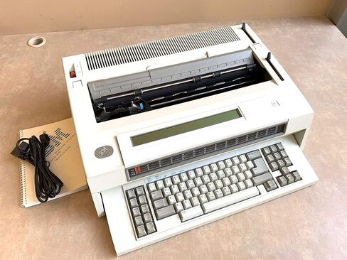 آلة كاتبة IBM Lexmark Wheelwriter 30 - حامل عريض - تخزين 30 ألف (مجدد) (متجدد) in Saudi Arabia