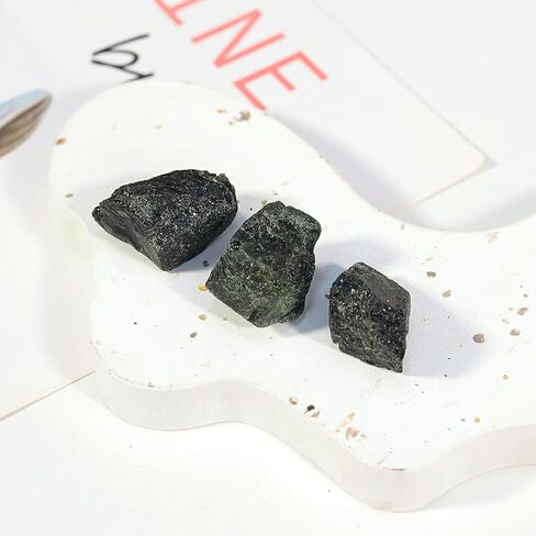 SUNYIK Raw Green Tourmaline Stone for Tumbling and DIY, Rough Rock Stone Mineral Specimen Home Office Decor for Meditation Anxiety, 10-50g(0.02-0.11lb) in Saudi Arabia