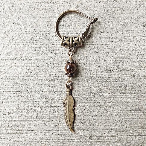 حلق عين النمر للرجال مع ريشة برونزية - مجوهرات أمريكية أصلية - أقراط خلفية على شكل قرصان مفردة من الريش in Kuwait