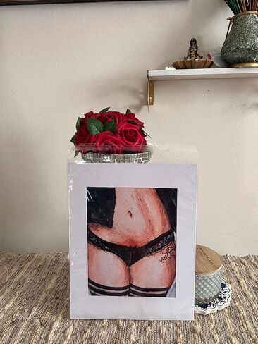 Baddie Collection #179 – Oil Pastel Figure Art Print, Feminine Body Study 8 X 10 print Matted to 11 x 14 in Saudi Arabia