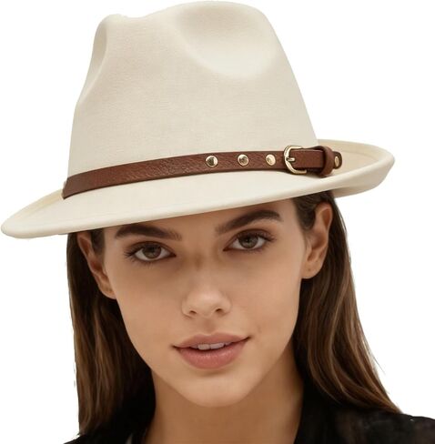 قبعات فيدورا قصيرة الحافة للرجال والنساء، قبعات فيدورا من الجلد السويدي مع إبزيم حزام، قبعات بنما تريلبي in Kuwait