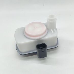 04861959AD Vapor Canister Detection Pump 04861959AC 04861959AB 04861959AA in Saudi Arabia