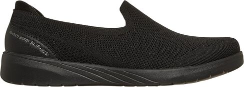 حذاء Skechers النسائي سهل الارتداء in Kuwait